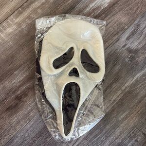 Scream Mask Vintage Ghost Face Glow Dark Mask Easter Unlimited Fun World NEW